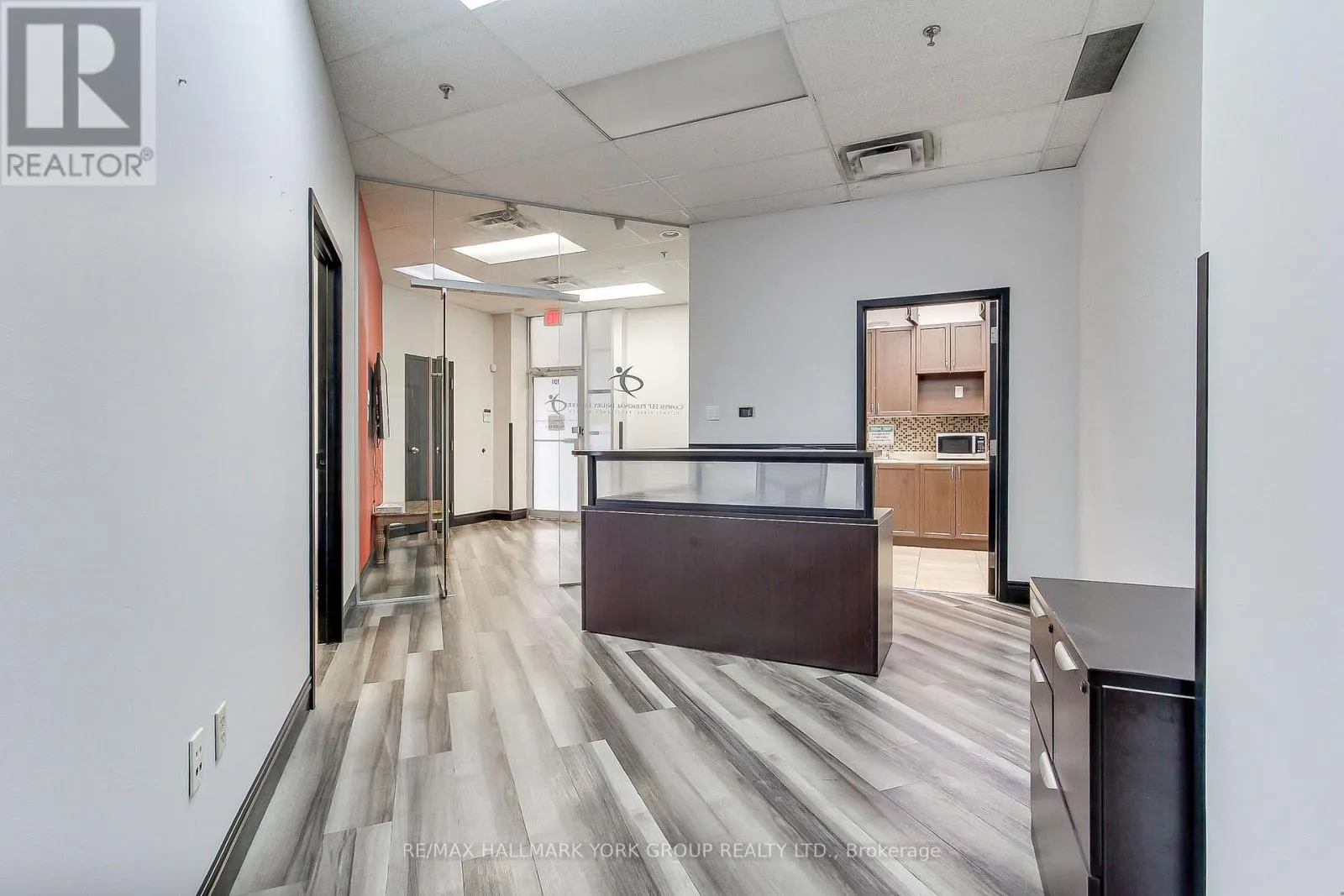 101 - 7050 WESTON ROAD