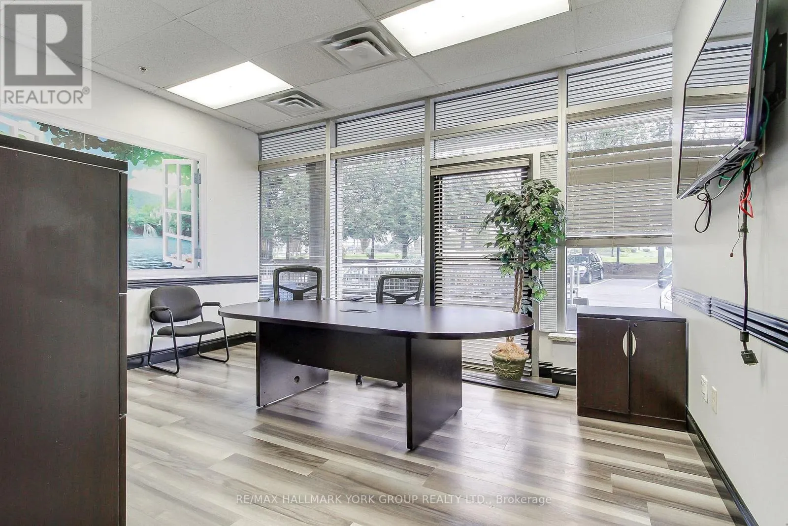 101 - 7050 WESTON ROAD