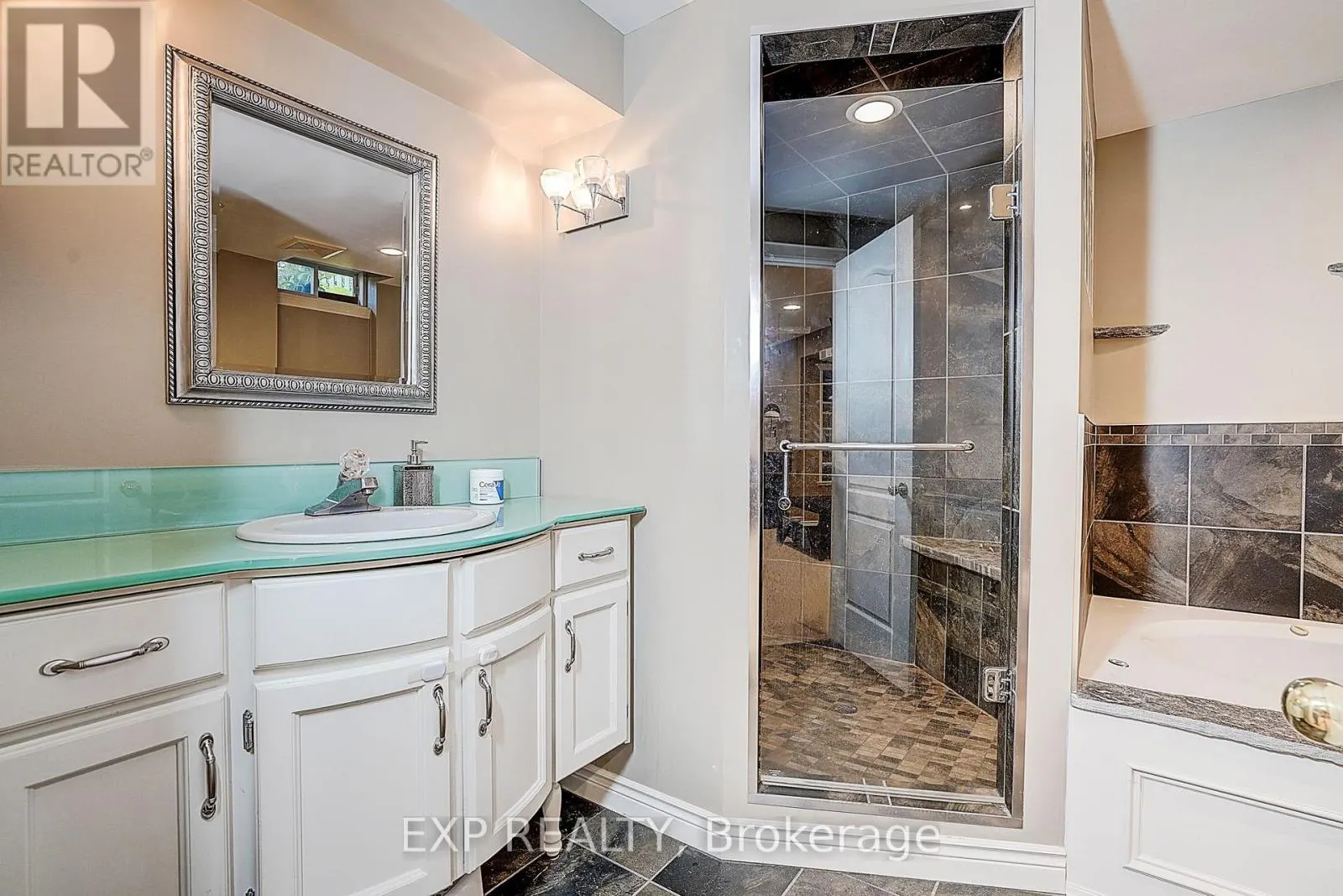 499 SILKEN LAUMANN DRIVE