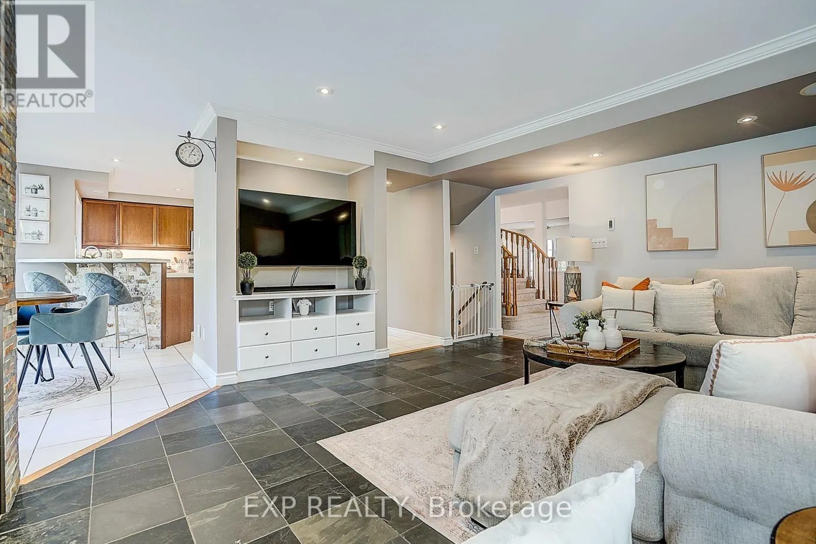 499 SILKEN LAUMANN DRIVE