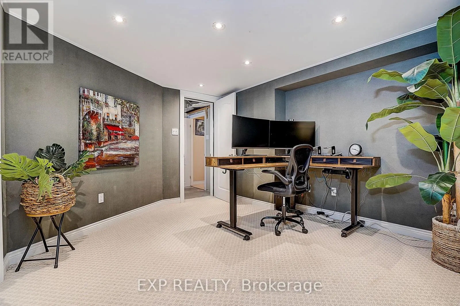 499 SILKEN LAUMANN DRIVE