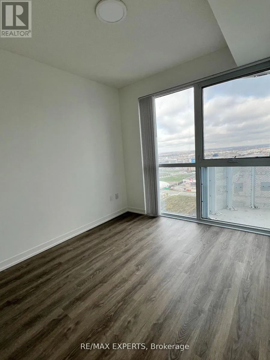 2803 - 8 INTERCHANGE WAY