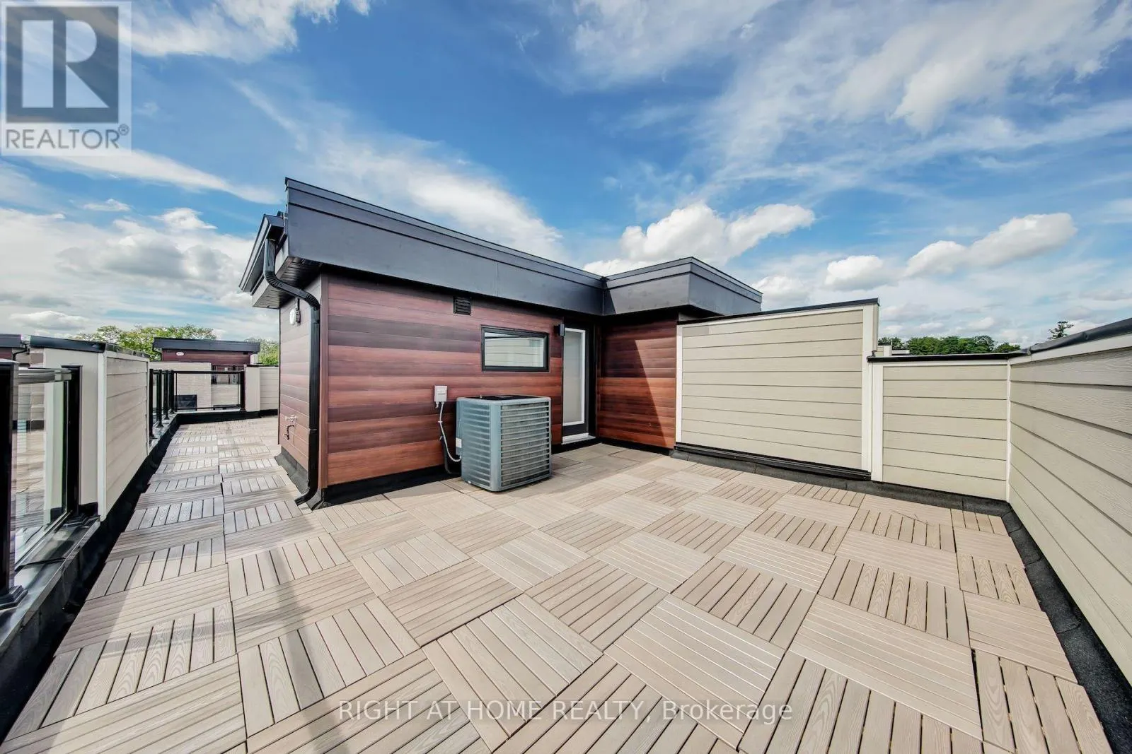 62 INGERSOLL LANE