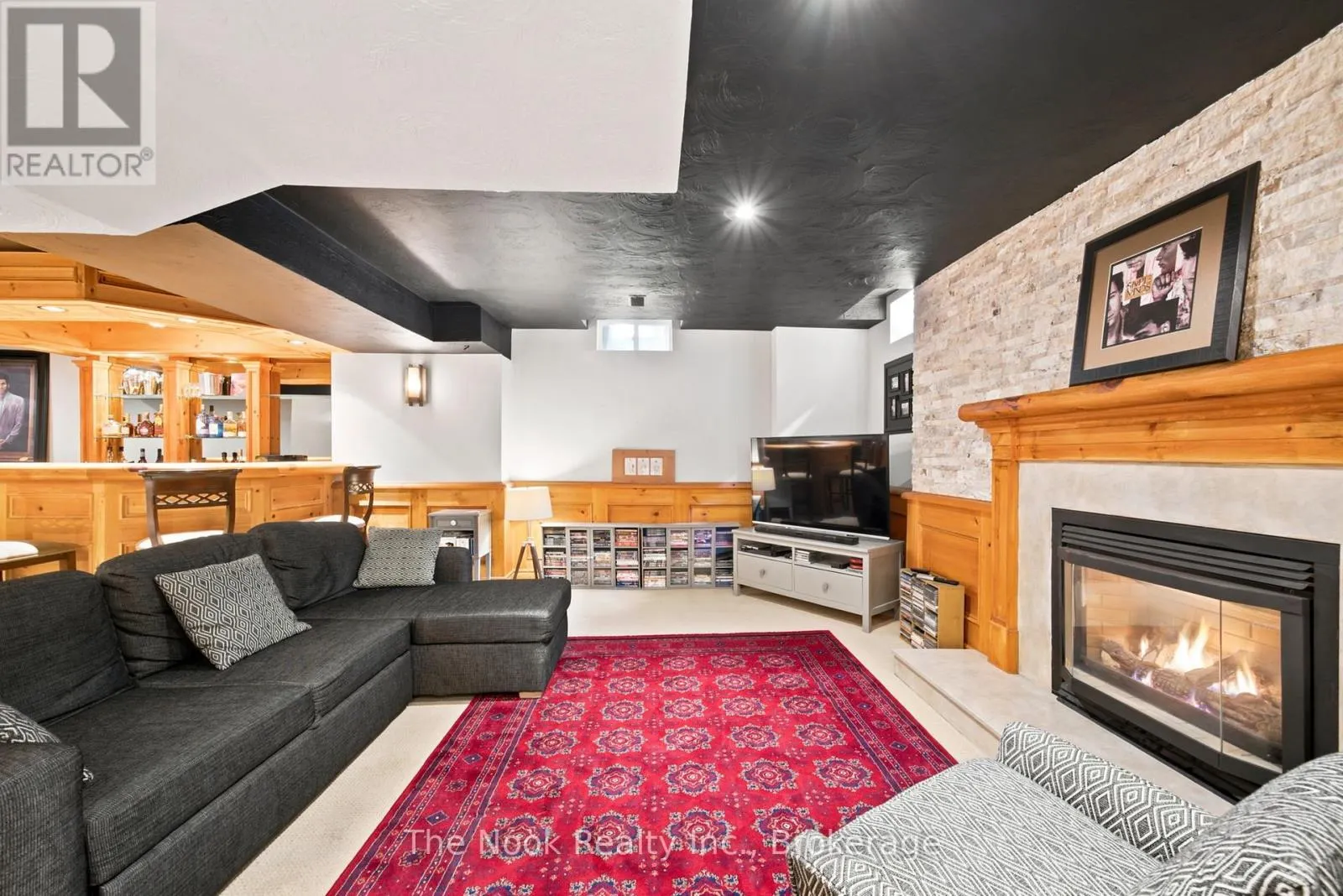 1018 LOCKWOOD CIRCLE