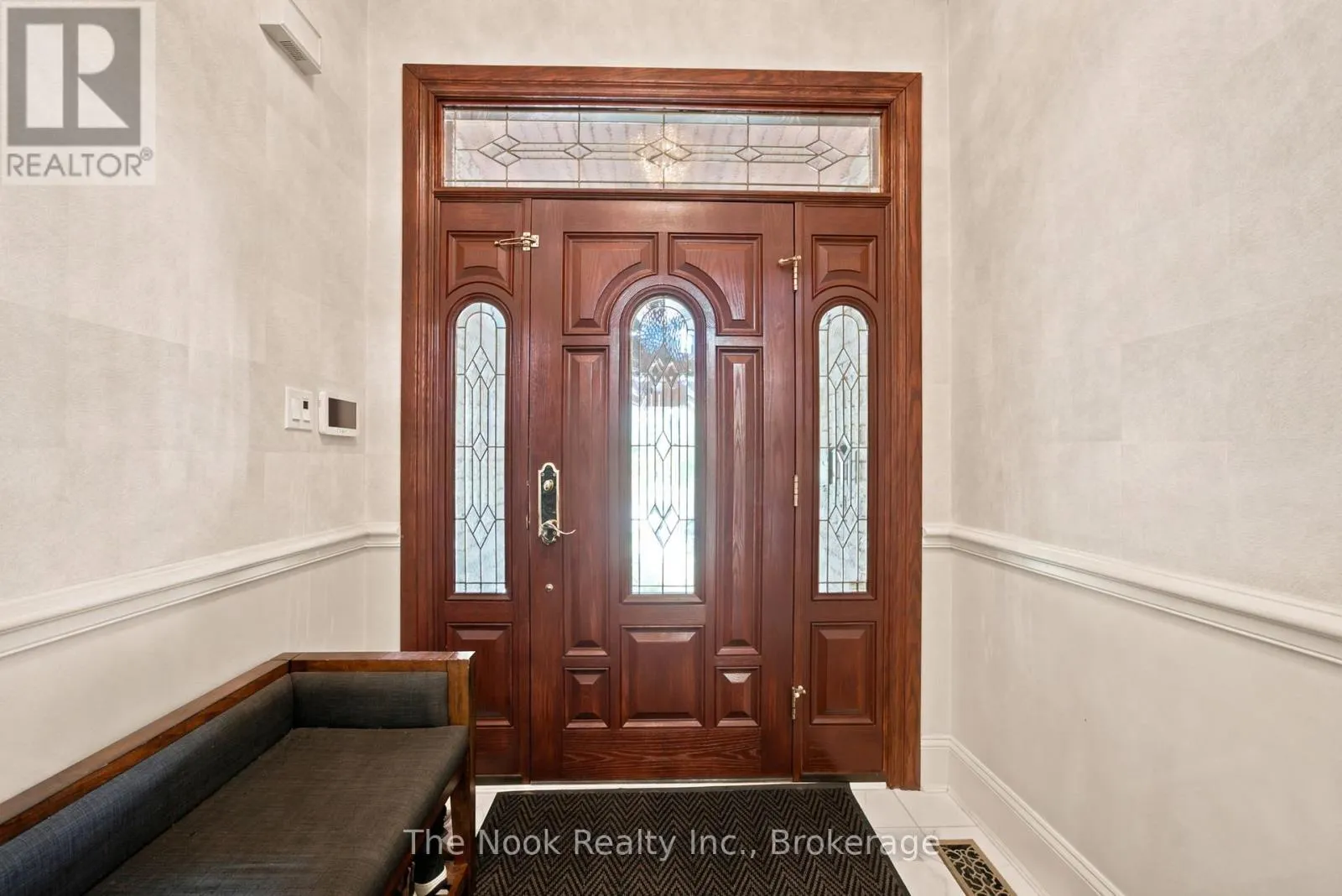 1018 LOCKWOOD CIRCLE