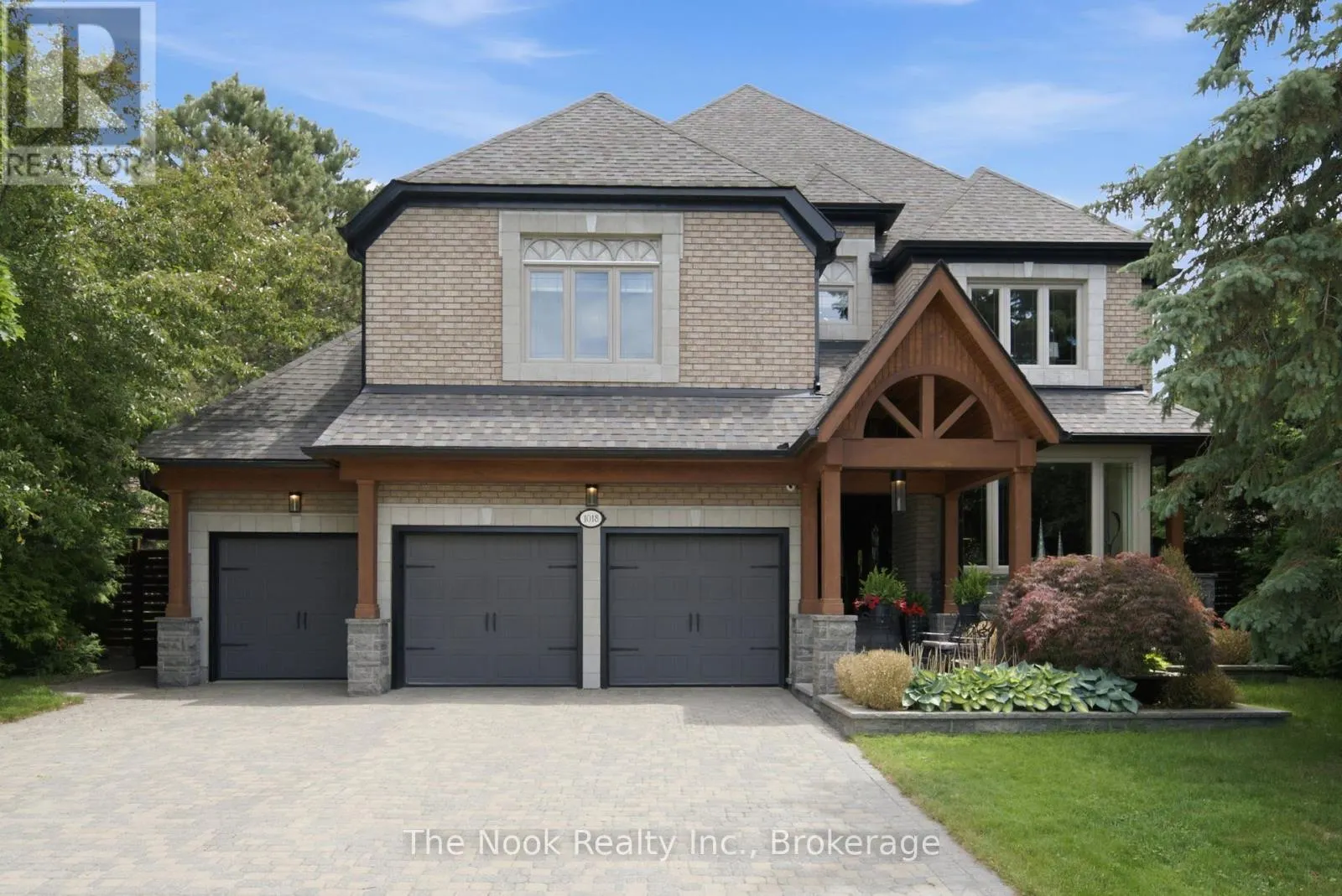1018 LOCKWOOD CIRCLE