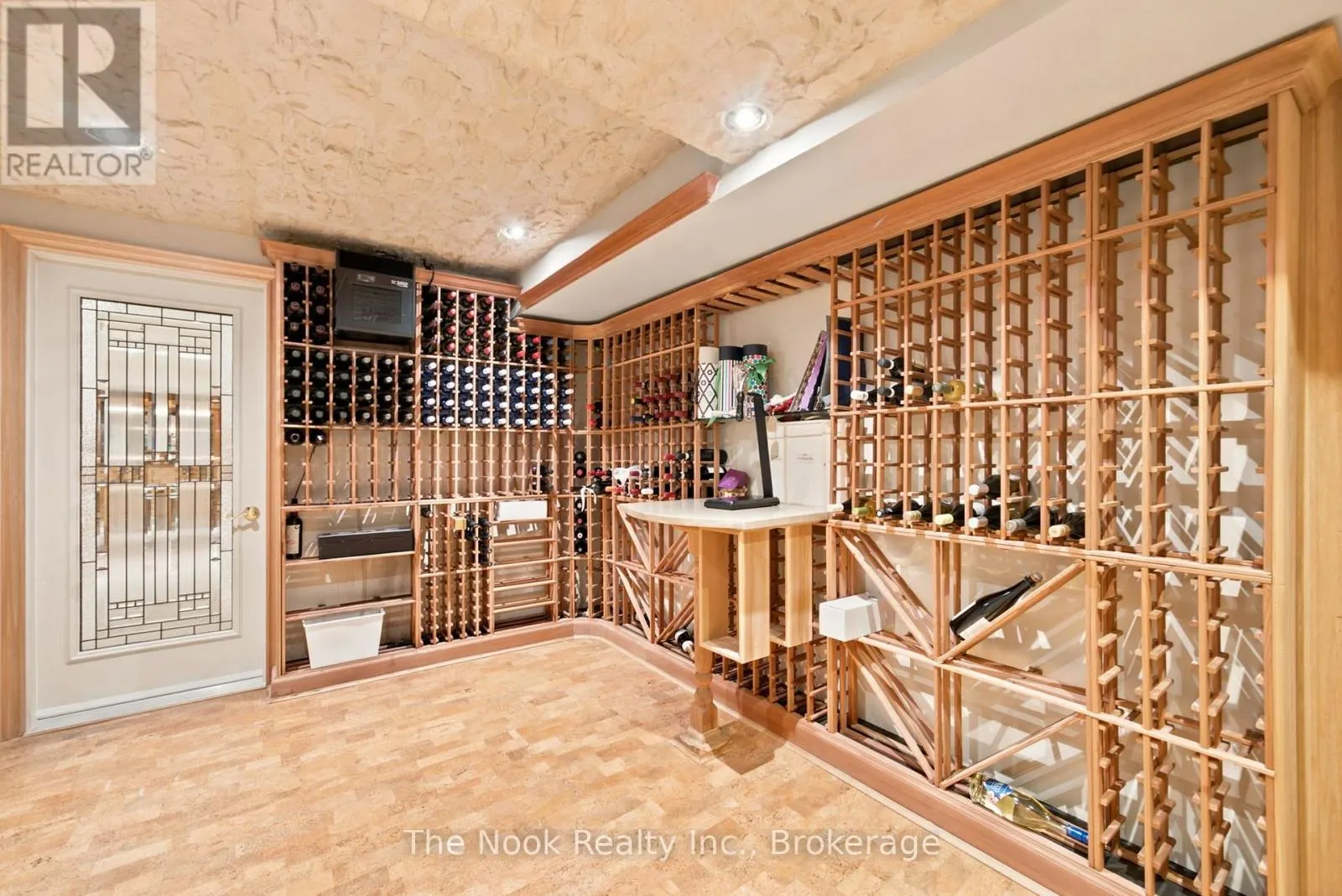1018 LOCKWOOD CIRCLE