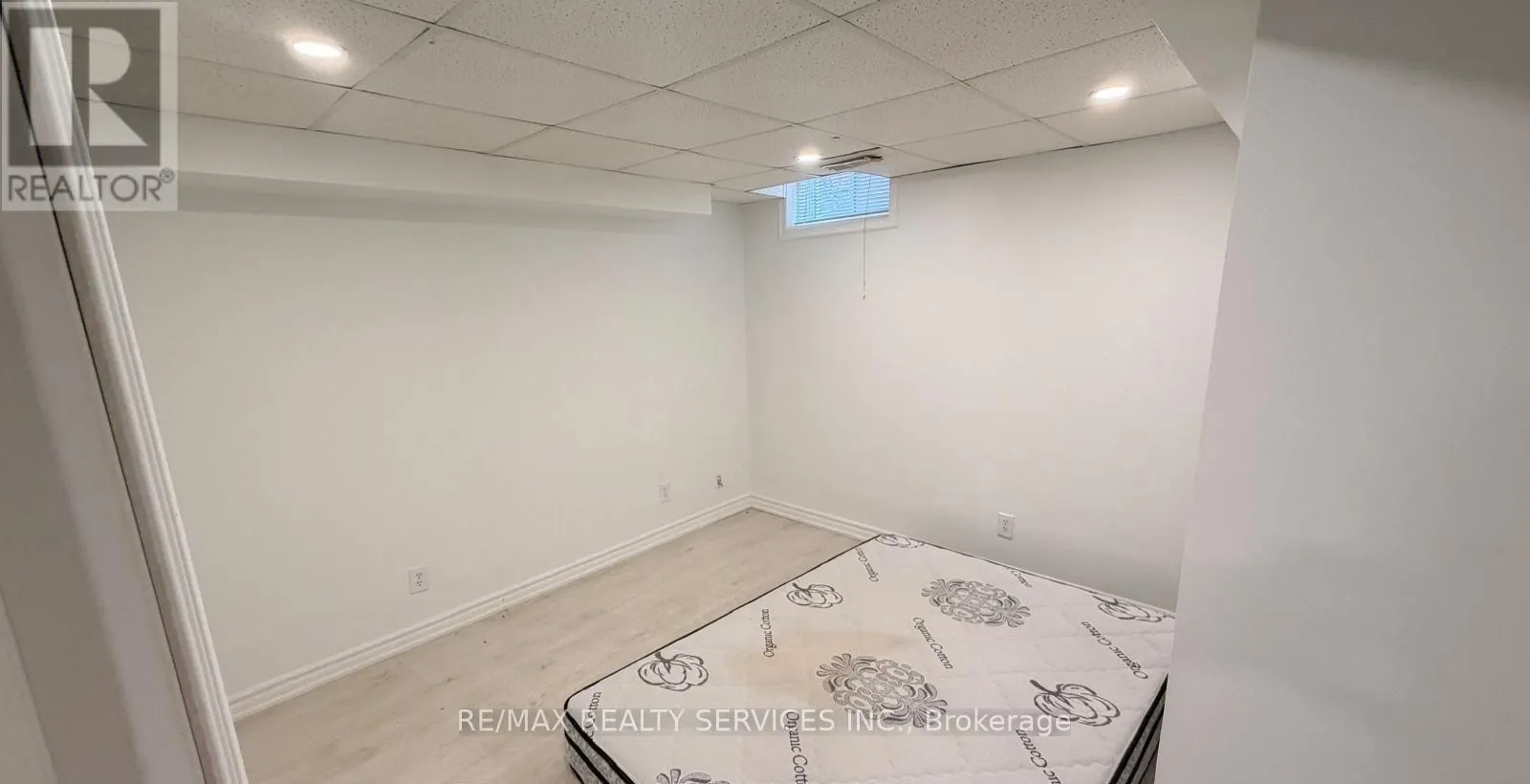 BASEMENT - 36 WINDWARD CRESCENT
