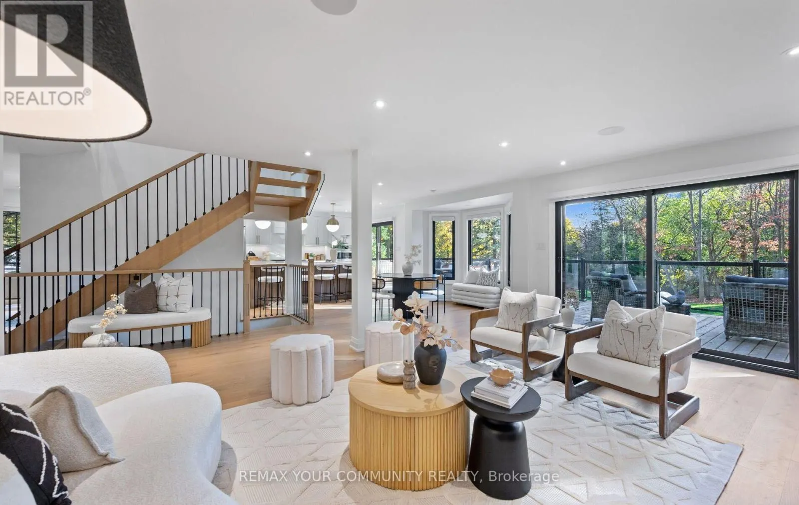 209 HEATHWOOD HEIGHTS DRIVE