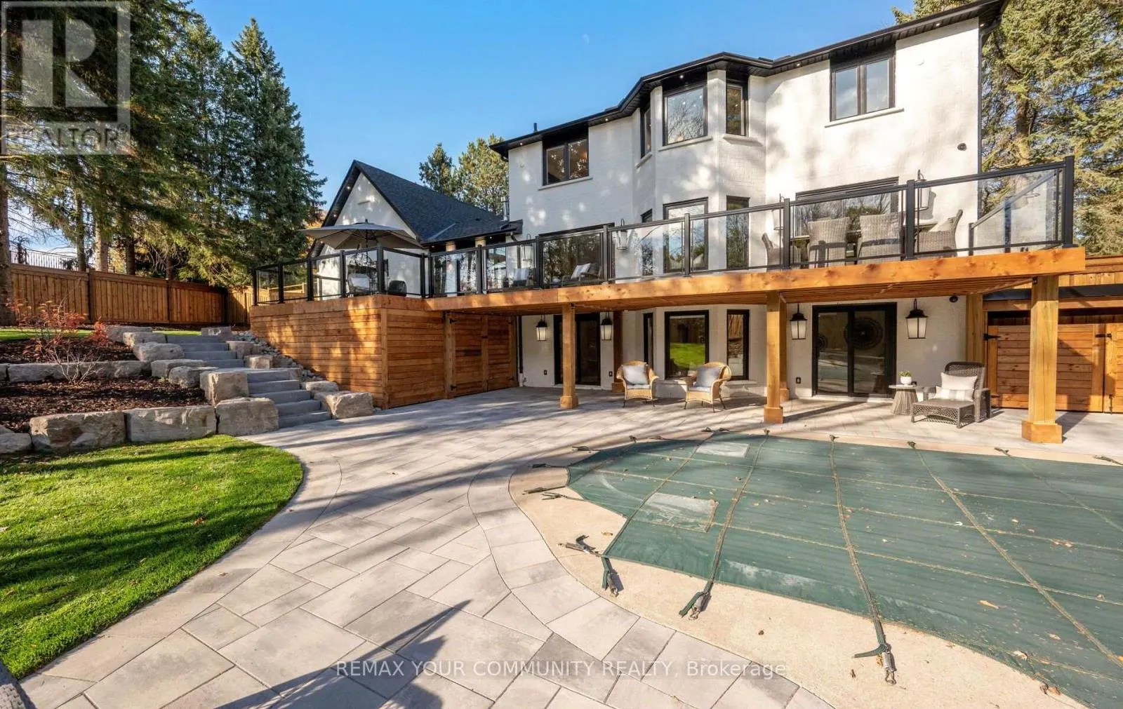 209 HEATHWOOD HEIGHTS DRIVE