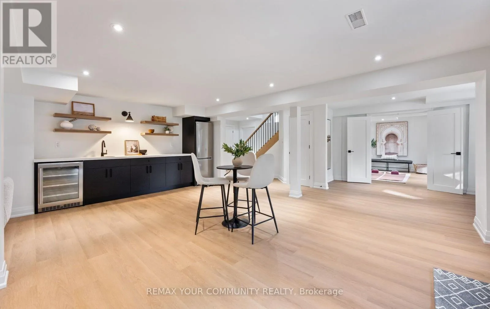 209 HEATHWOOD HEIGHTS DRIVE