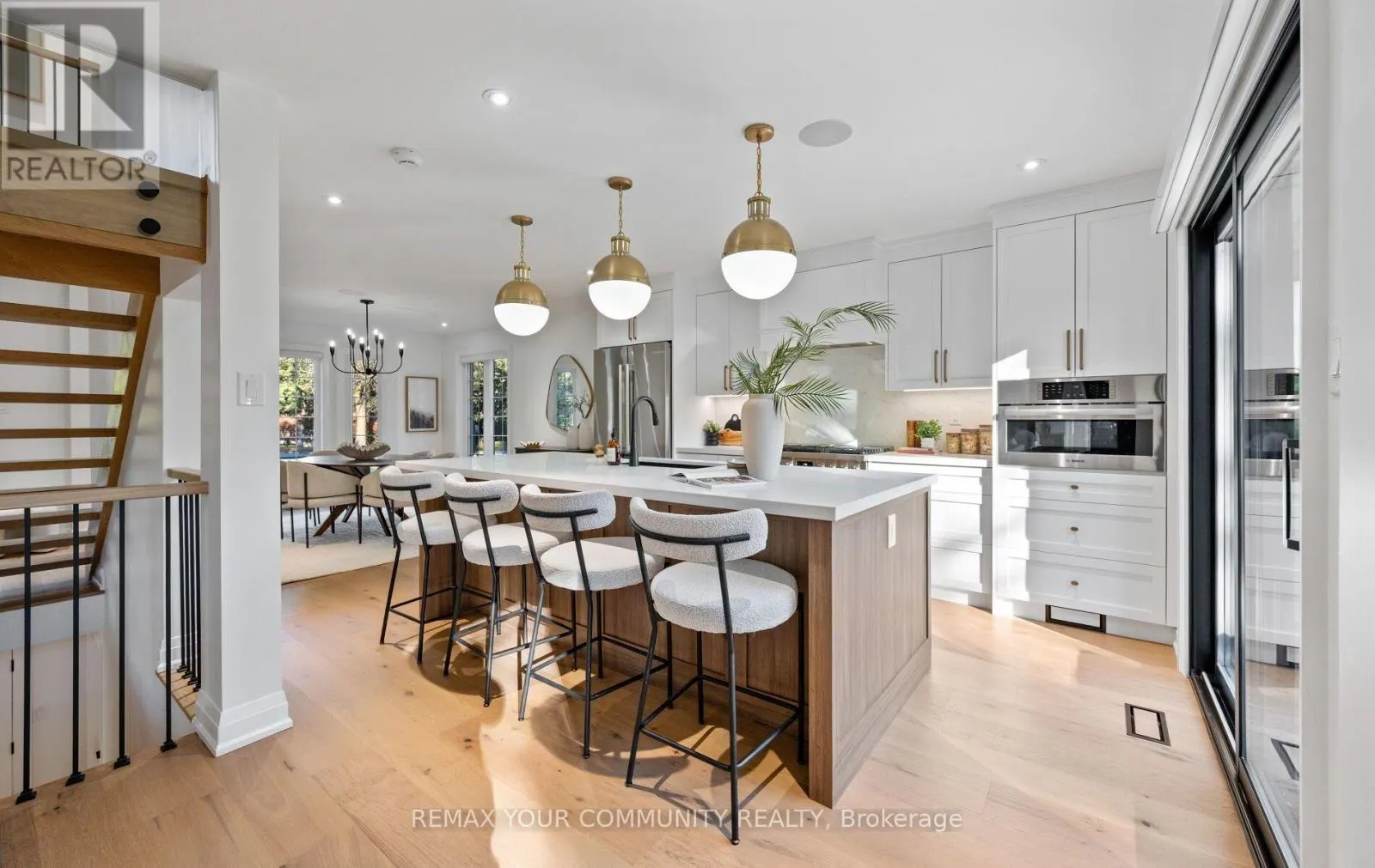 209 HEATHWOOD HEIGHTS DRIVE
