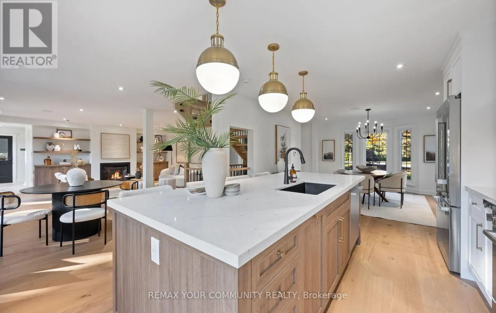 209 HEATHWOOD HEIGHTS DRIVE