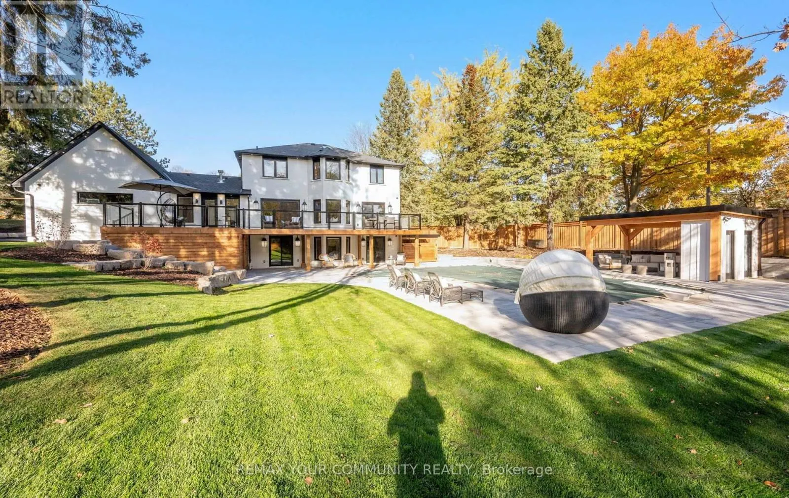 209 HEATHWOOD HEIGHTS DRIVE