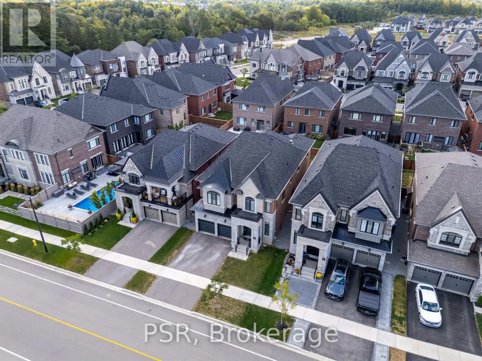 33 PINE HEIGHTS DRIVE