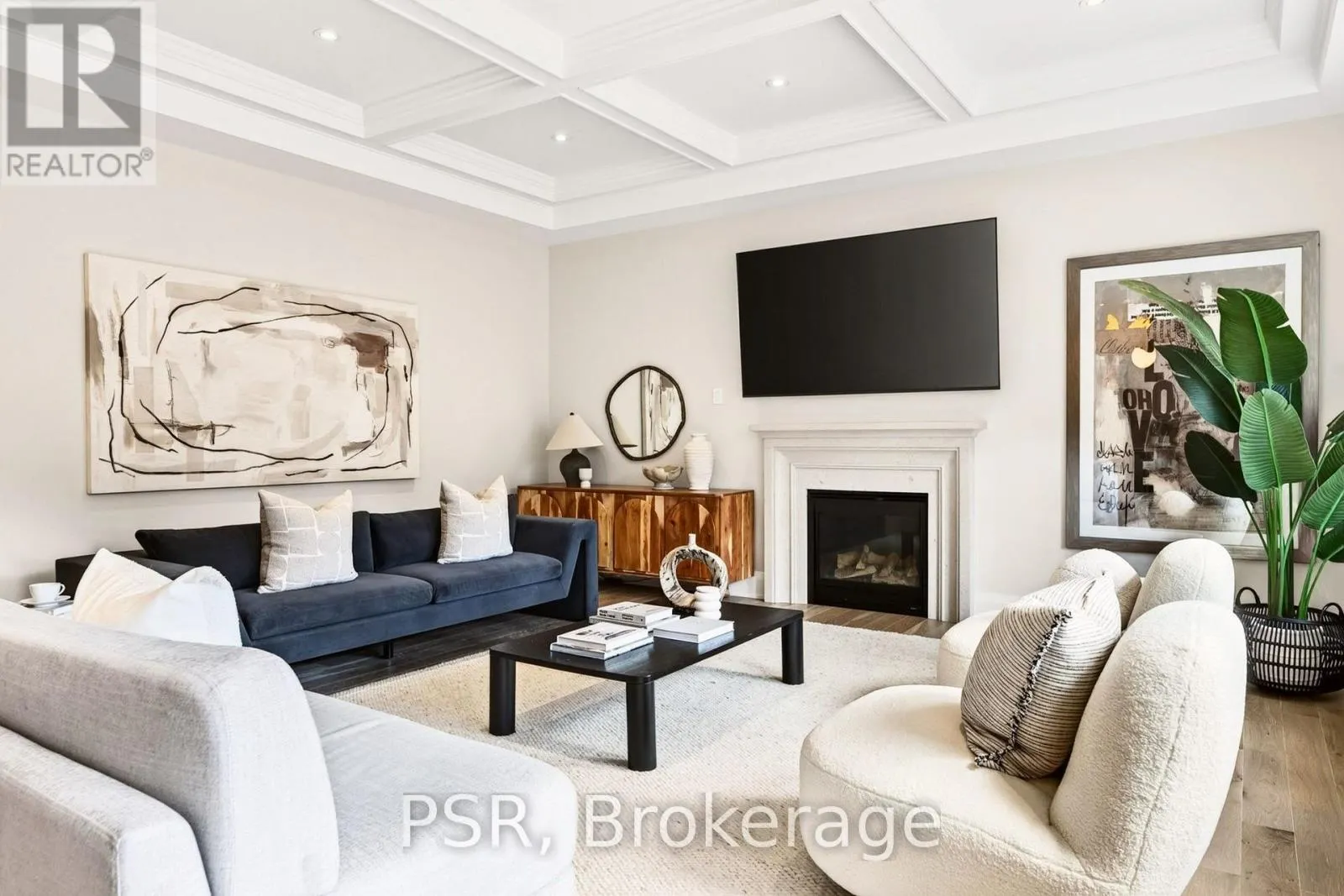 33 PINE HEIGHTS DRIVE