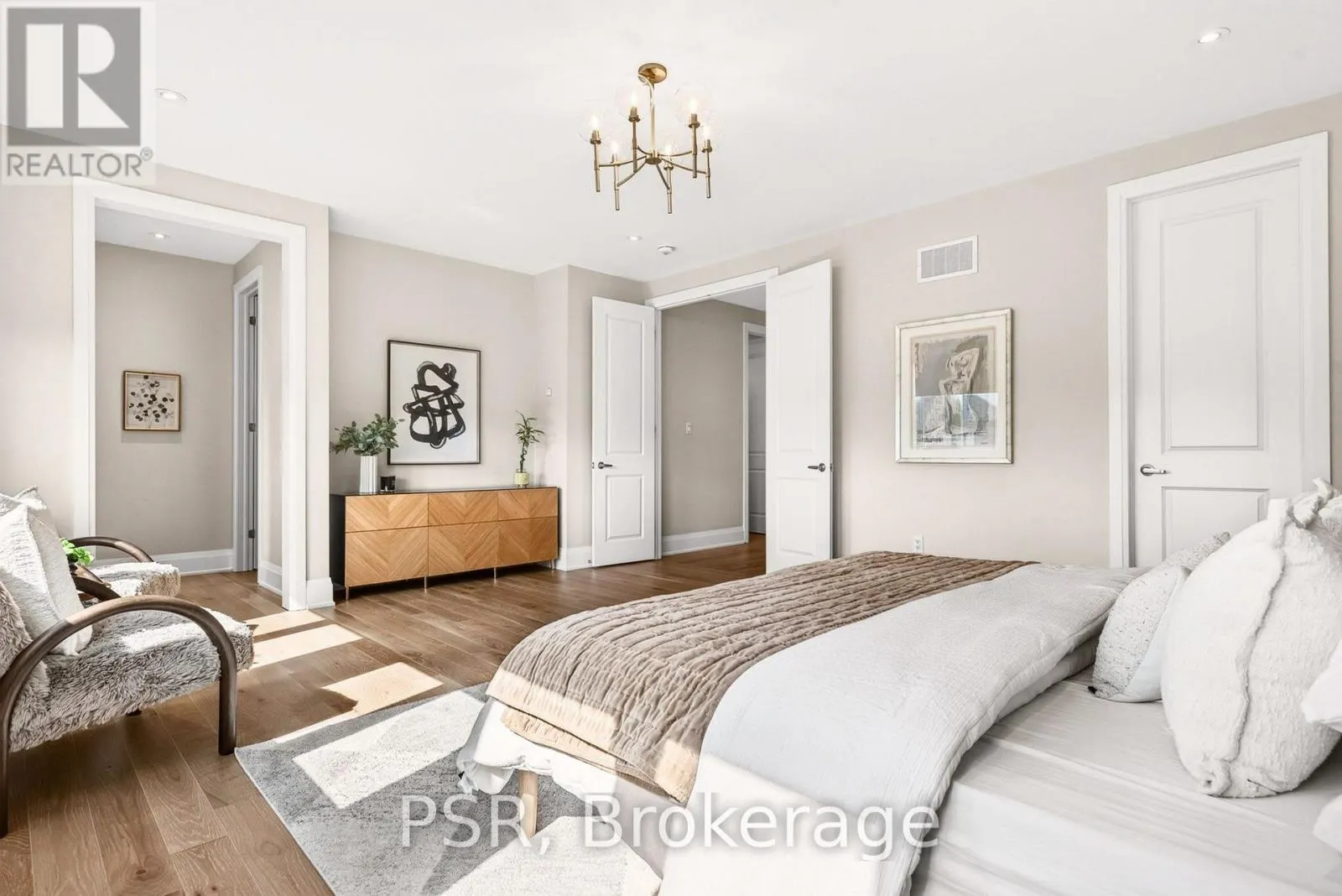 33 PINE HEIGHTS DRIVE