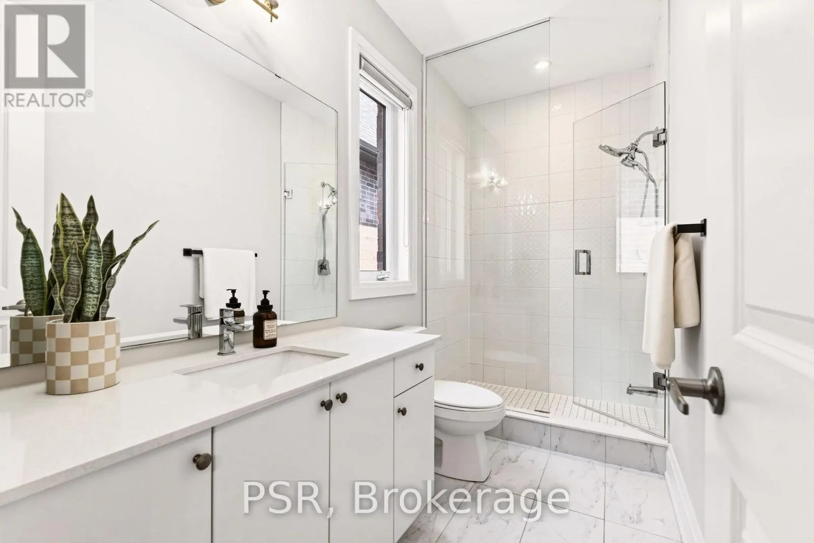 33 PINE HEIGHTS DRIVE
