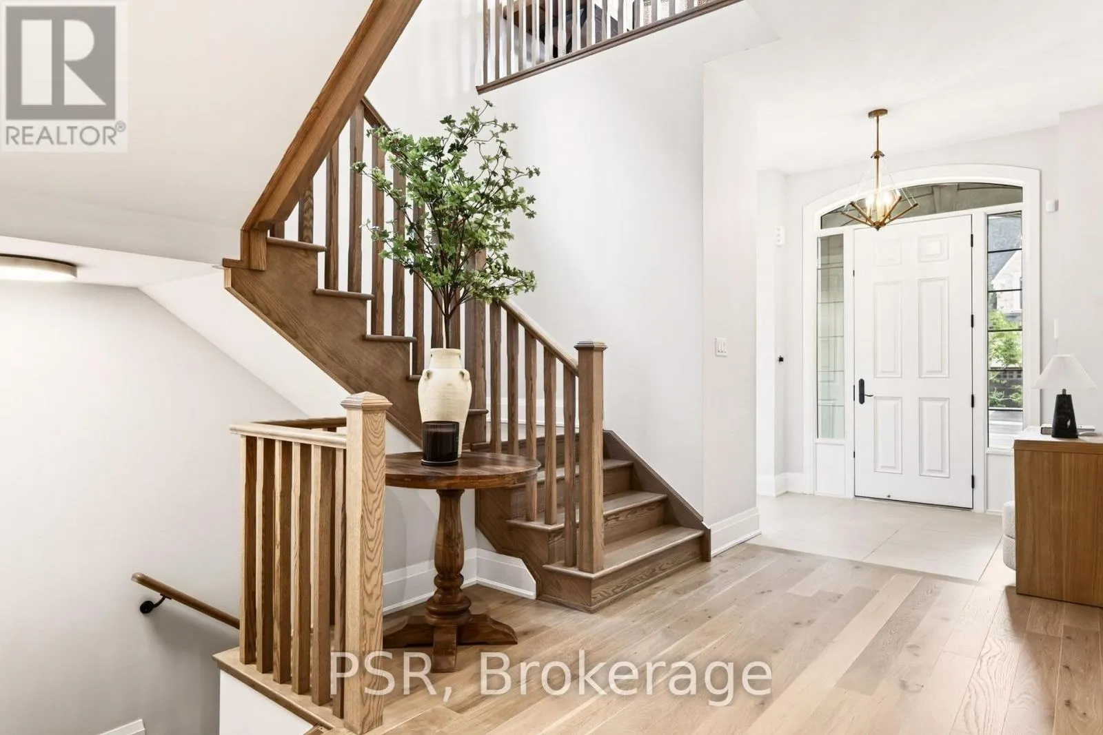 33 PINE HEIGHTS DRIVE