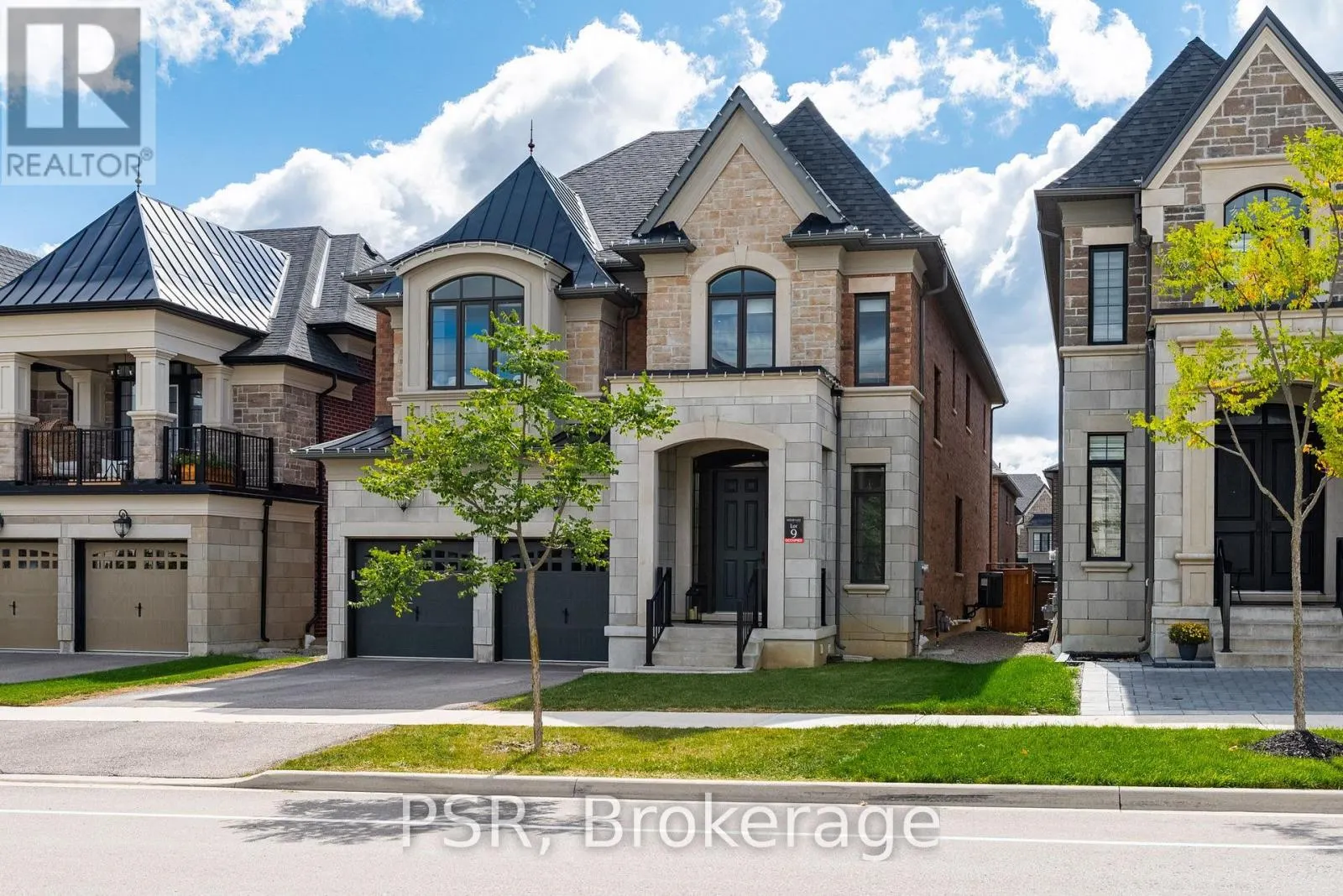 33 PINE HEIGHTS DRIVE
