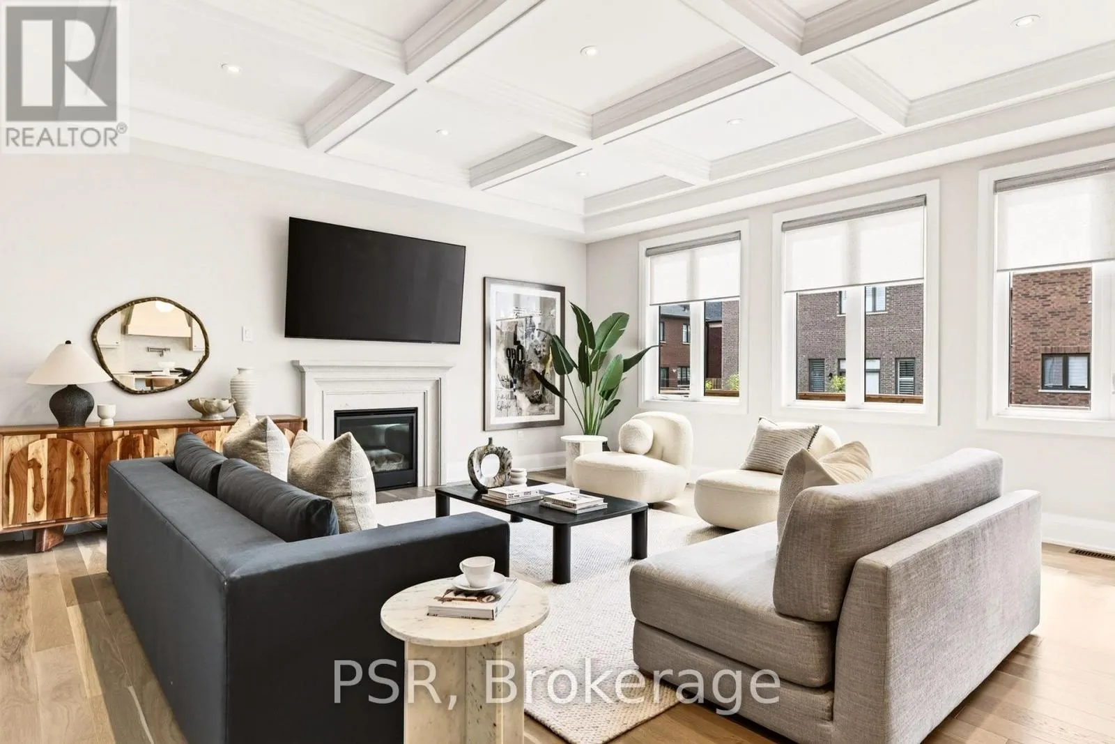 33 PINE HEIGHTS DRIVE