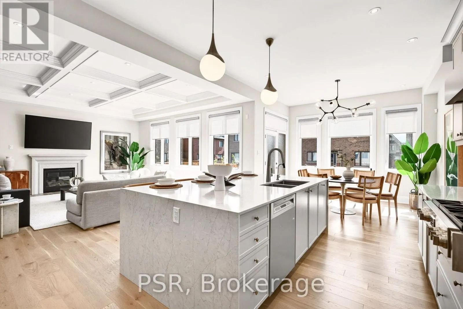 33 PINE HEIGHTS DRIVE