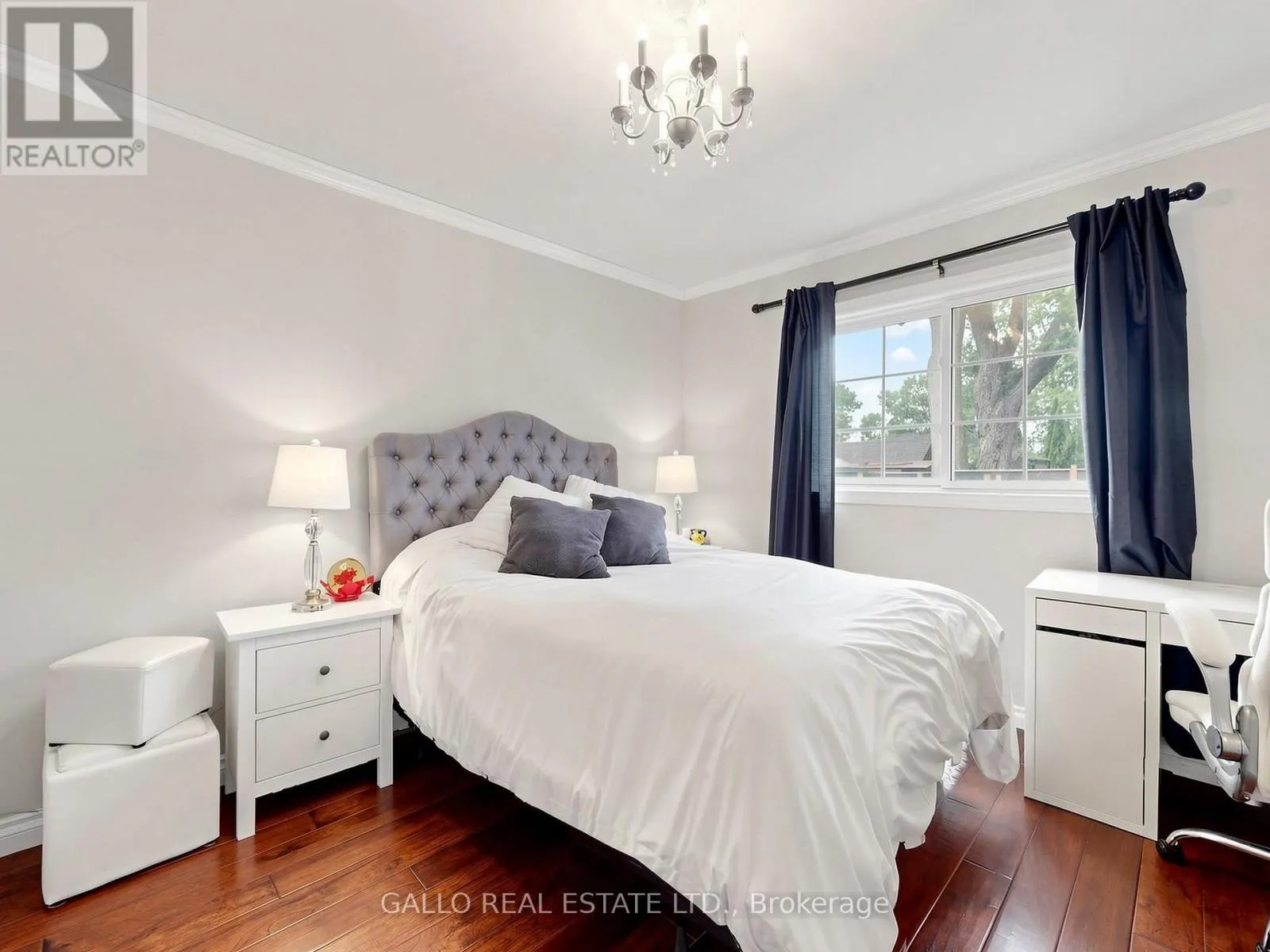 36 ELMVALE BOULEVARD