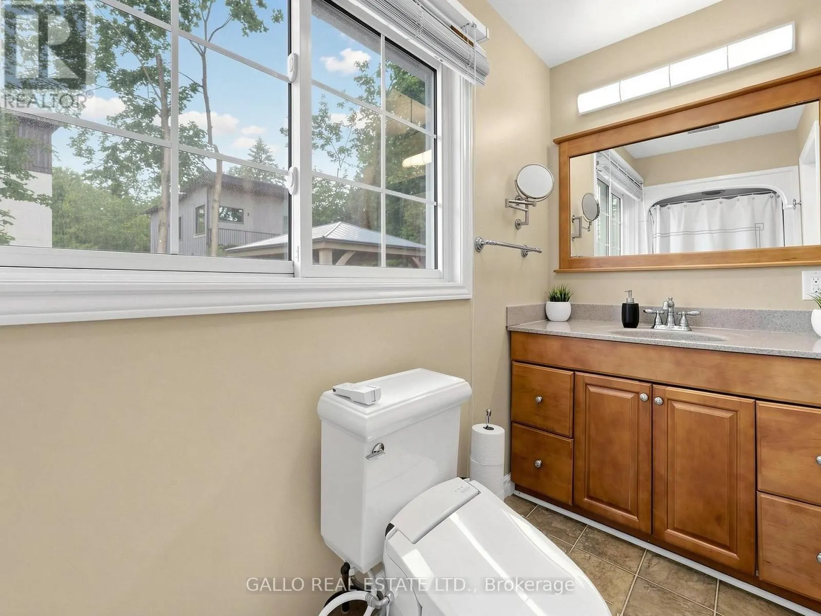 36 ELMVALE BOULEVARD