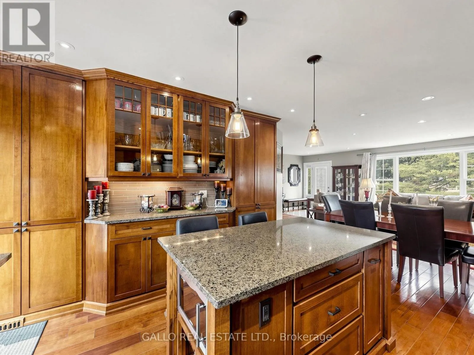 36 ELMVALE BOULEVARD