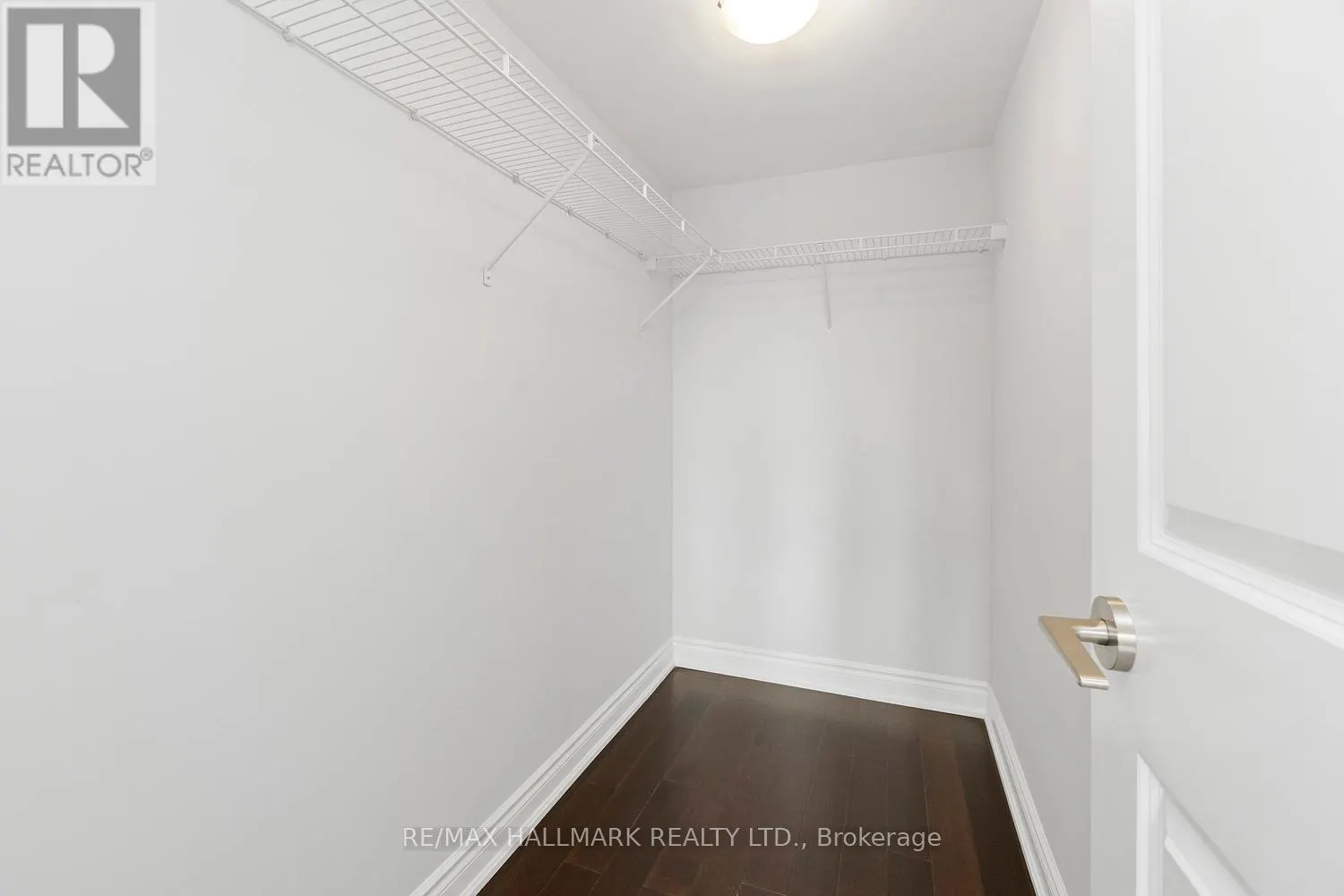 308 - 253 SOUTH PARK ROAD