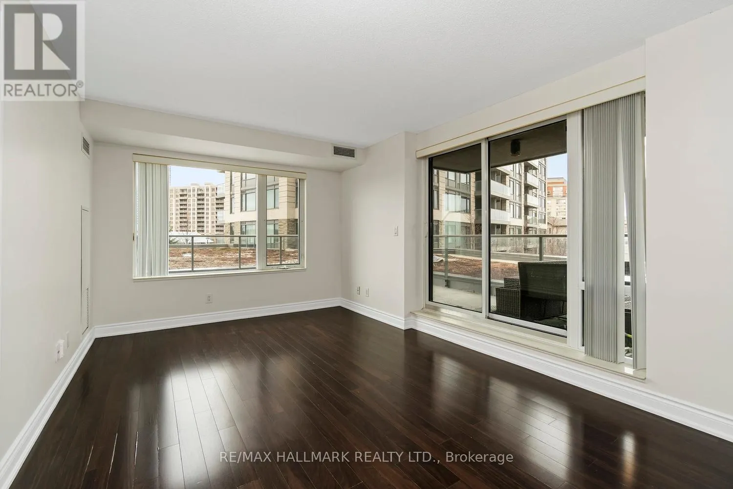 308 - 253 SOUTH PARK ROAD