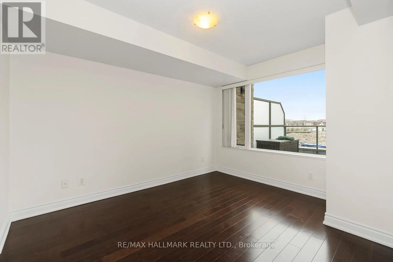 308 - 253 SOUTH PARK ROAD