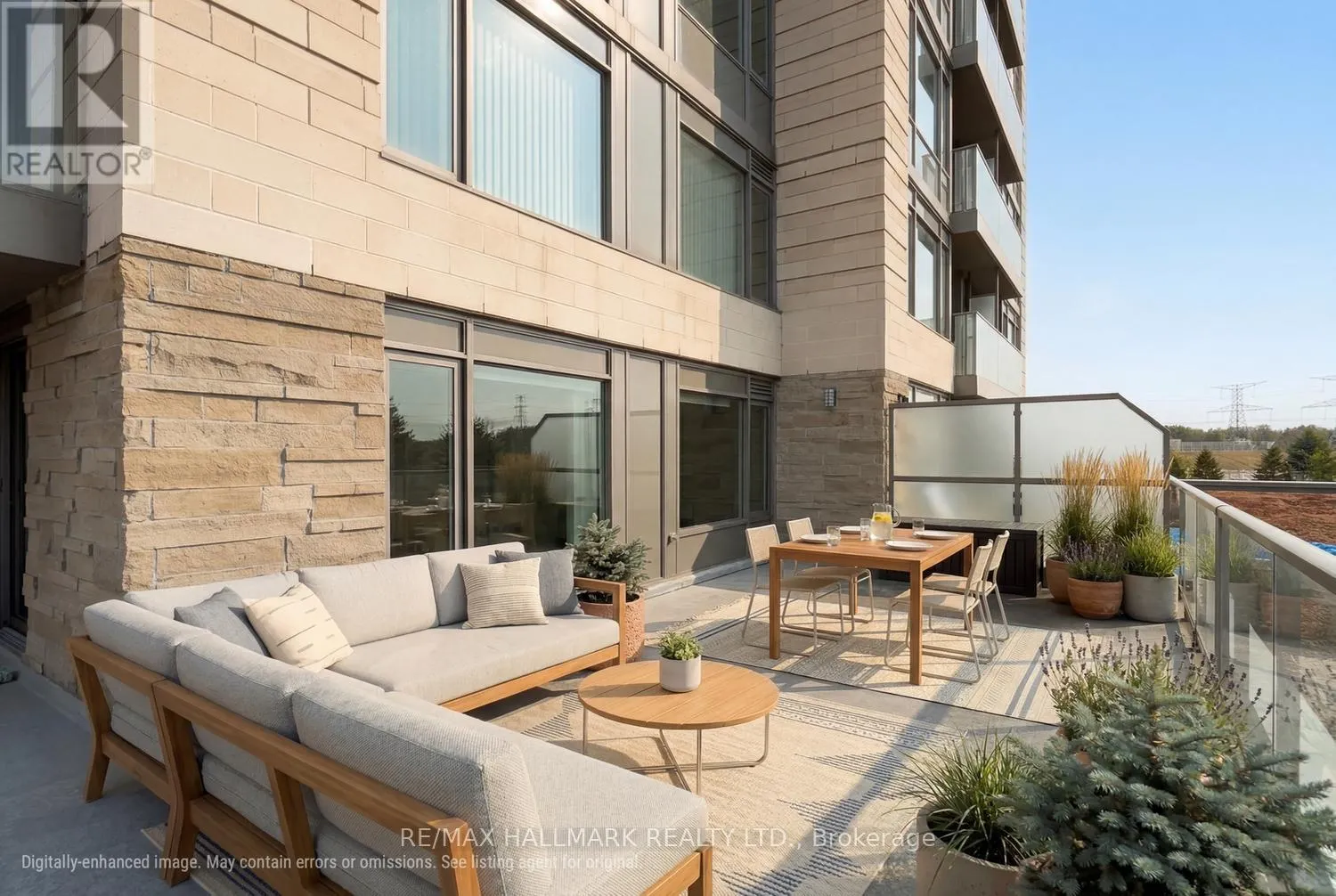308 - 253 SOUTH PARK ROAD