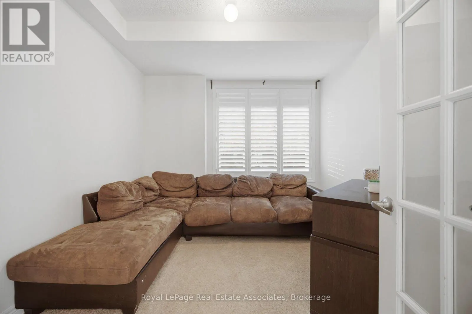104 SUTCLIFFE WAY
