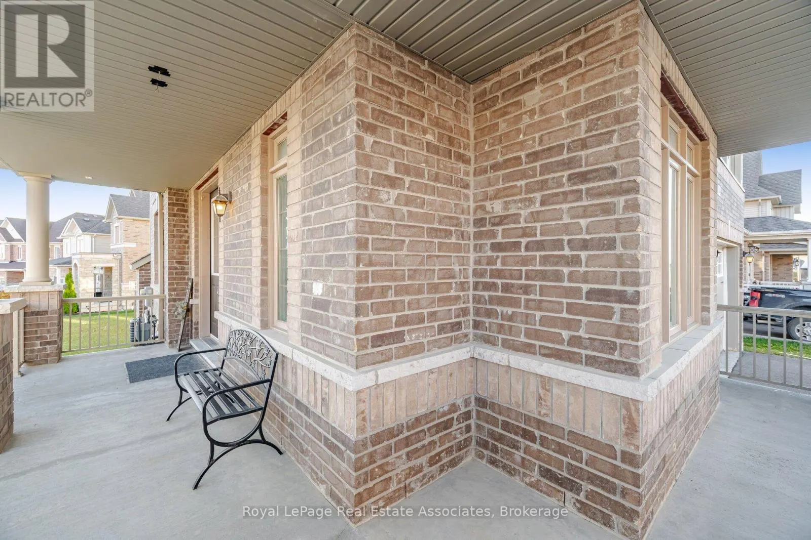 104 SUTCLIFFE WAY