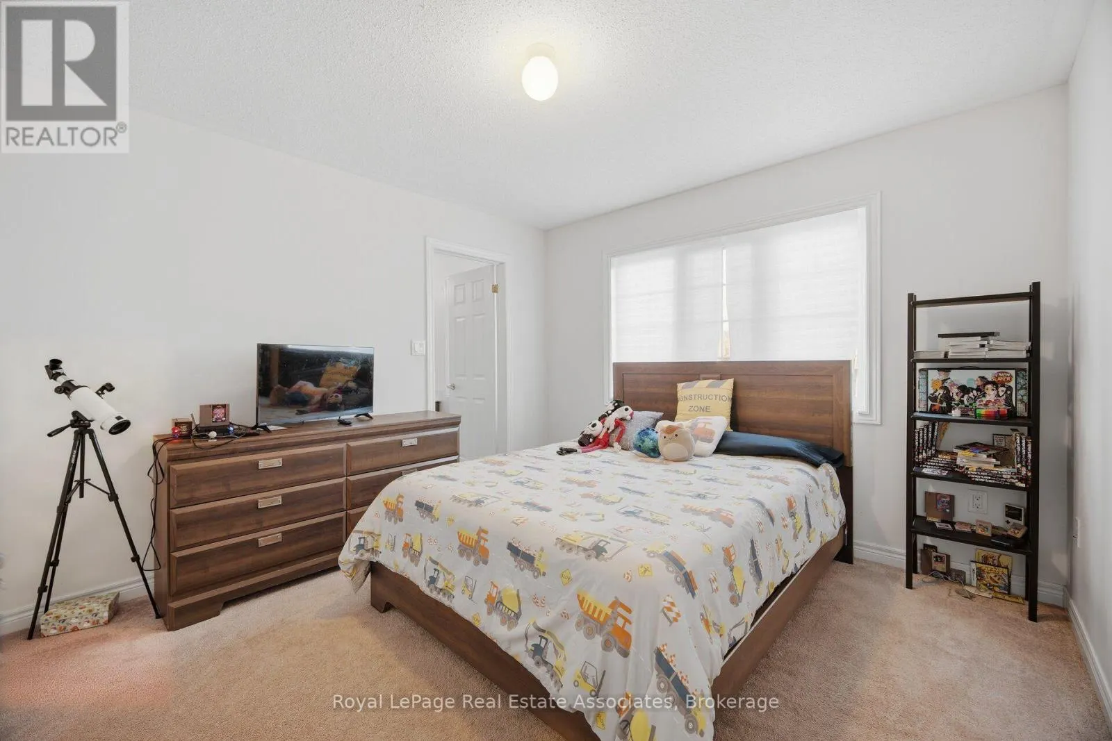 104 SUTCLIFFE WAY
