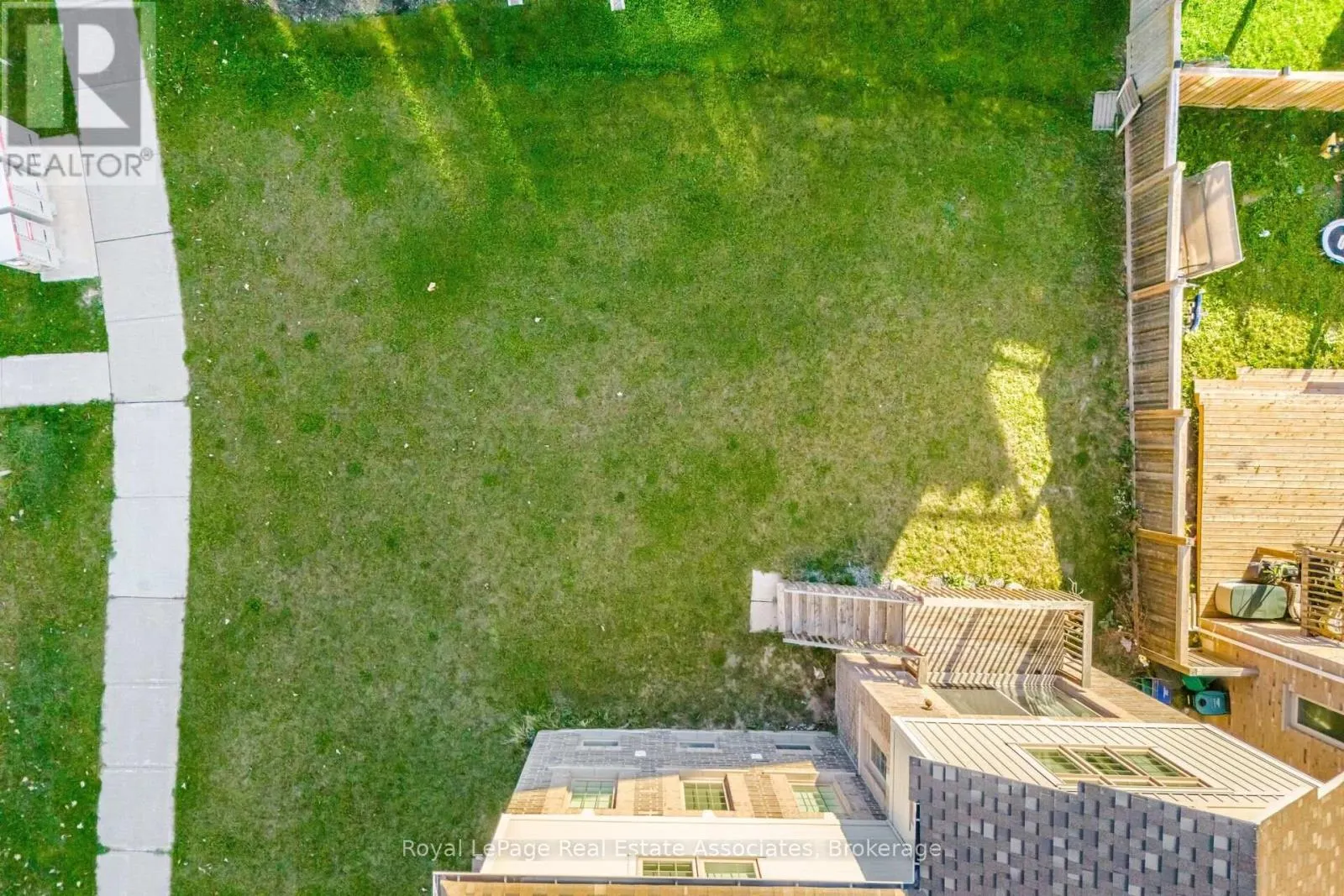 104 SUTCLIFFE WAY