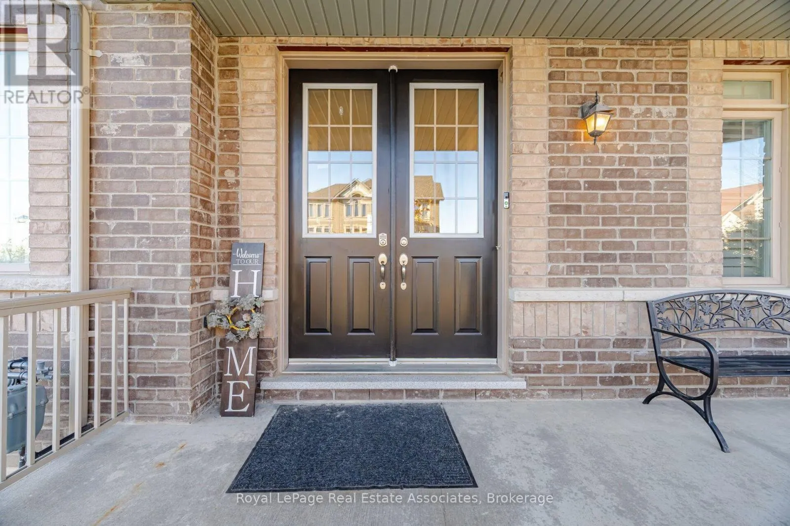 104 SUTCLIFFE WAY