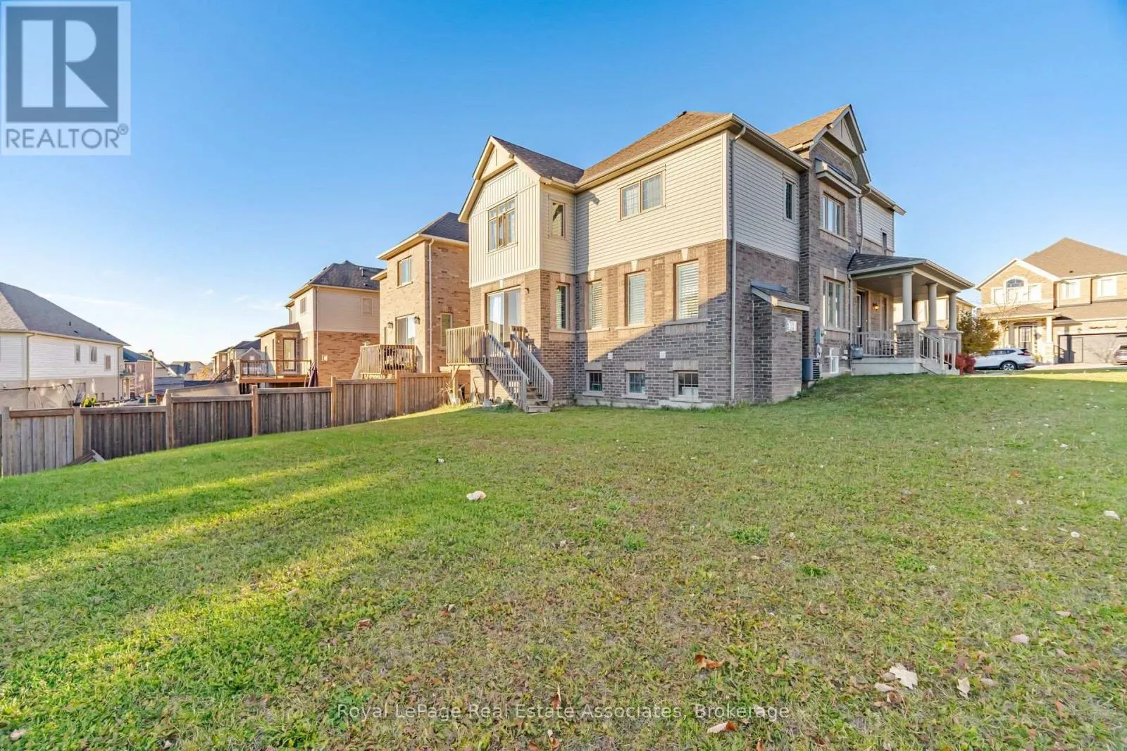 104 SUTCLIFFE WAY