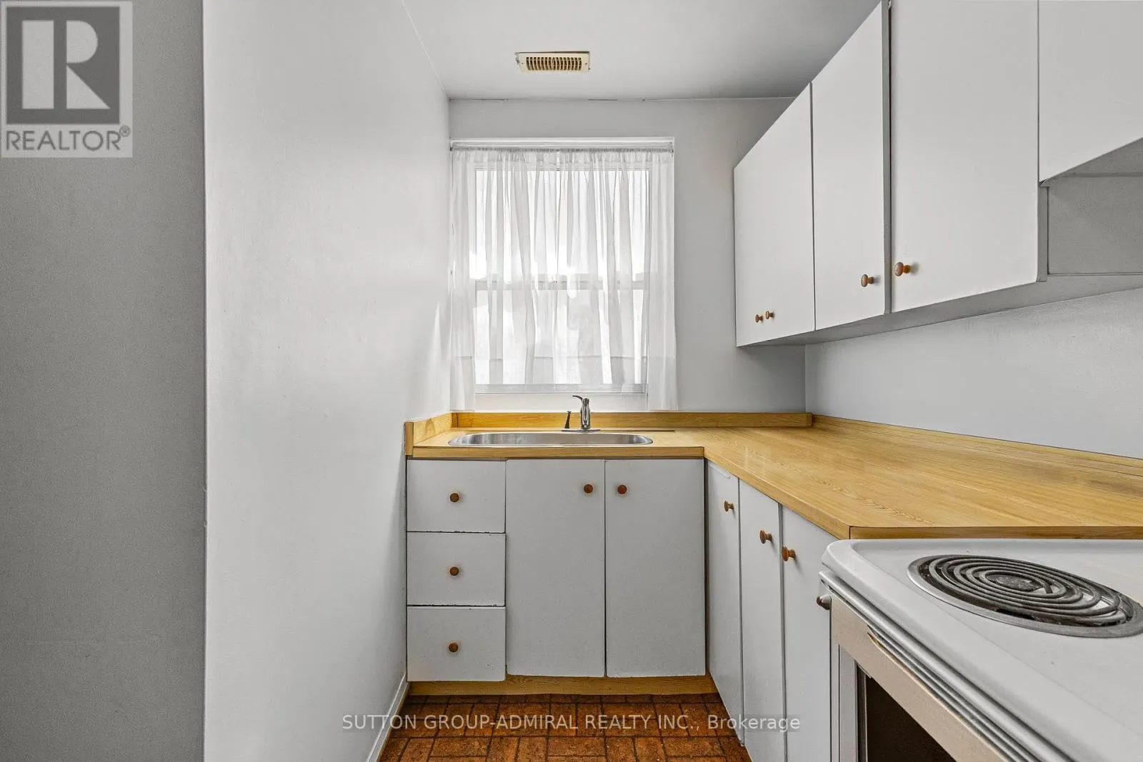 6745 MAIN STREET