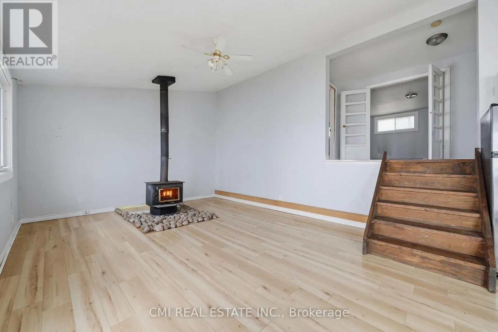 100 ALSOPS BEACH ROAD