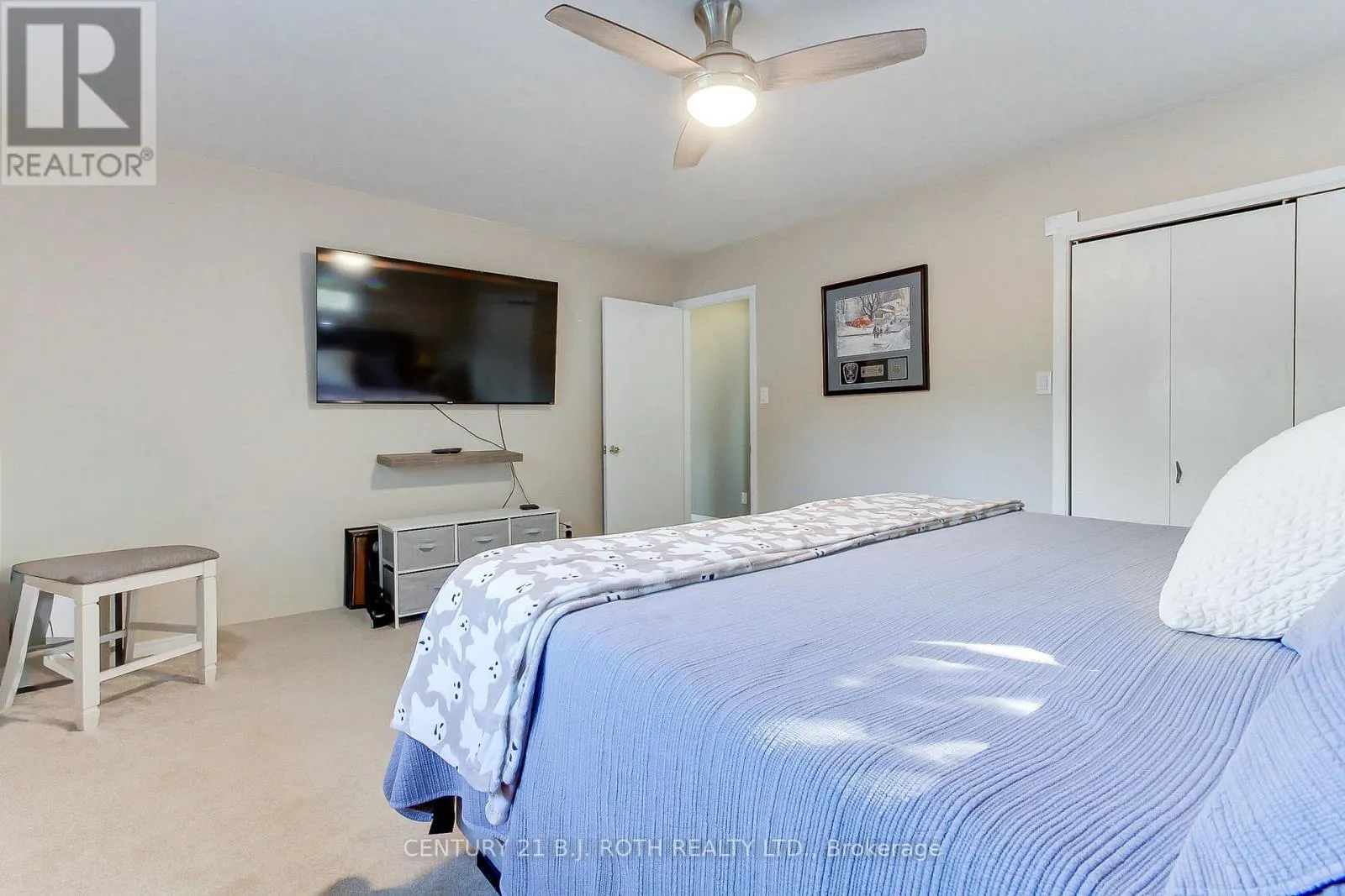 32 FRANKLIN BEACH ROAD