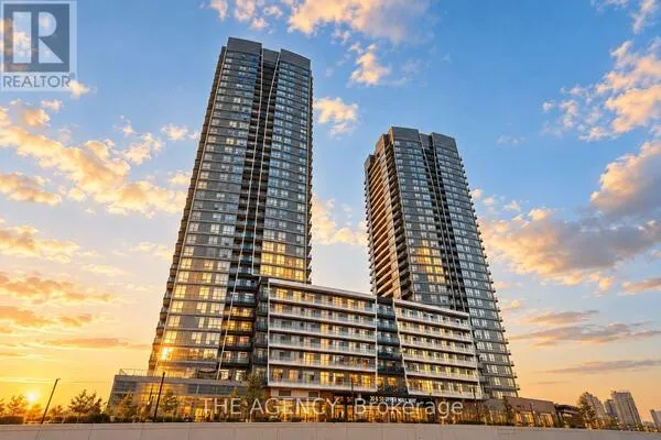 1108 - 30 UPPER MALL WAY