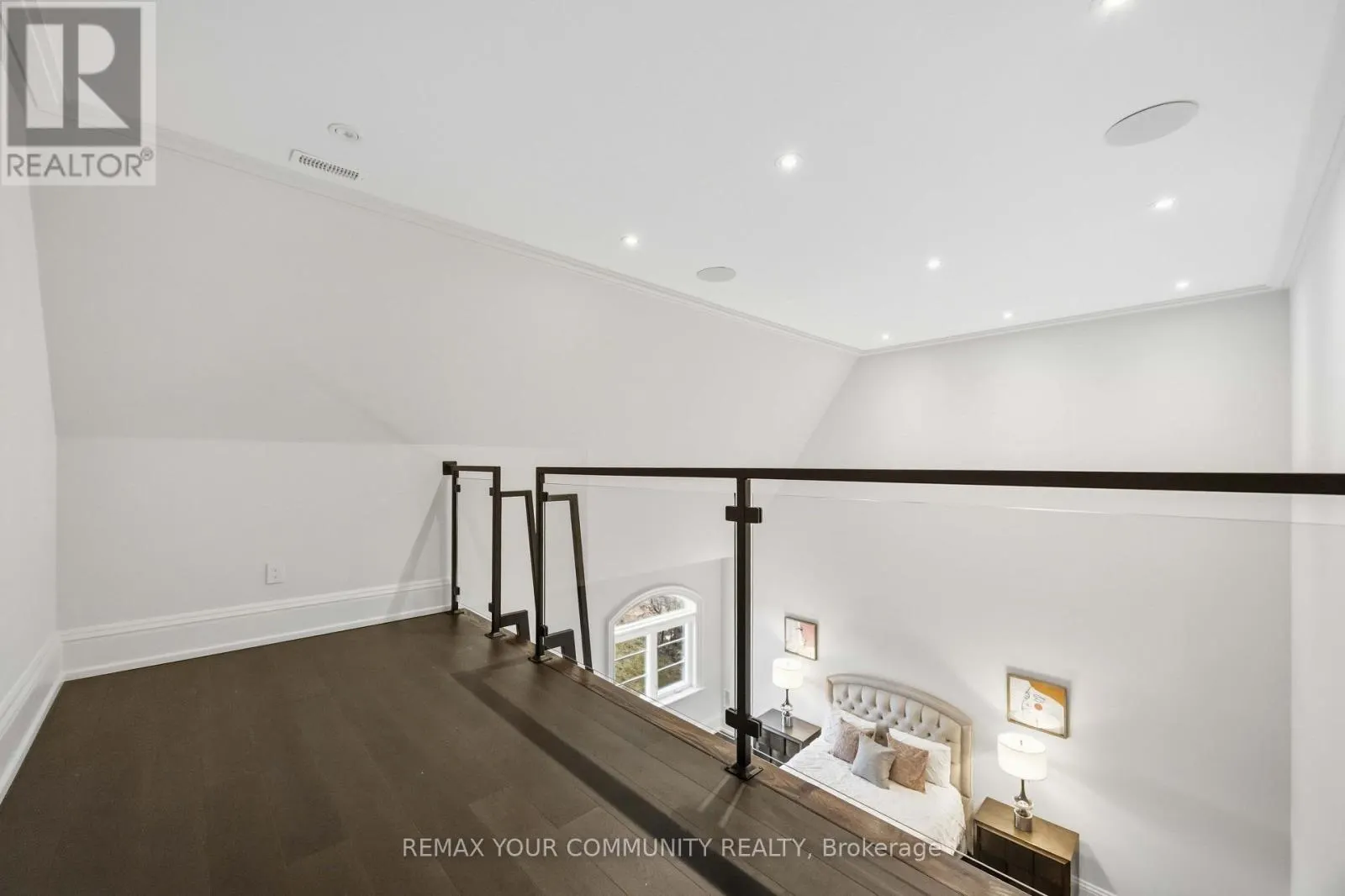 76 CEDAR RIDGE ROAD