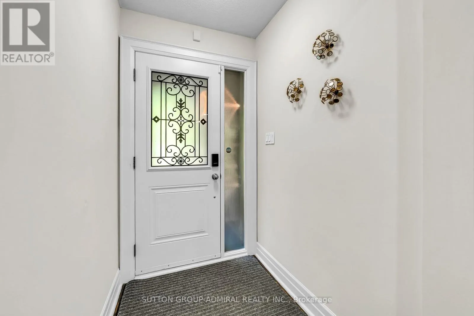 37 GRETMAN CRESCENT