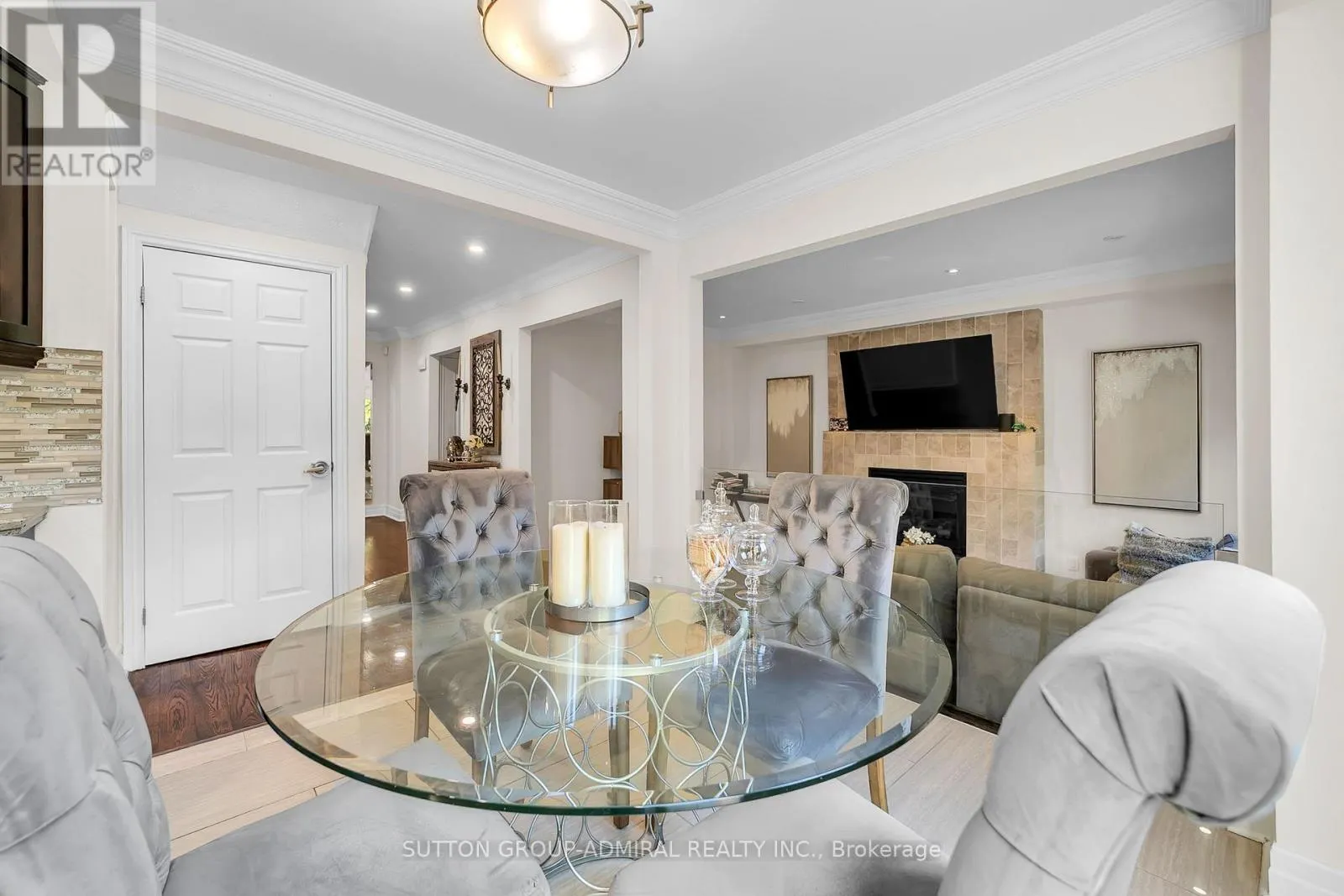 37 GRETMAN CRESCENT