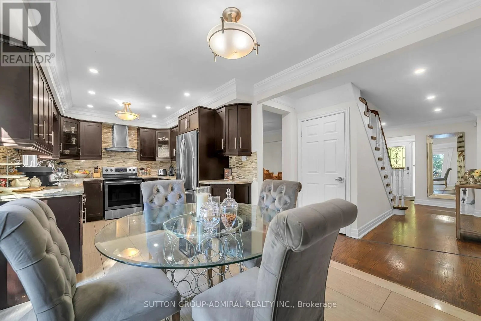 37 GRETMAN CRESCENT