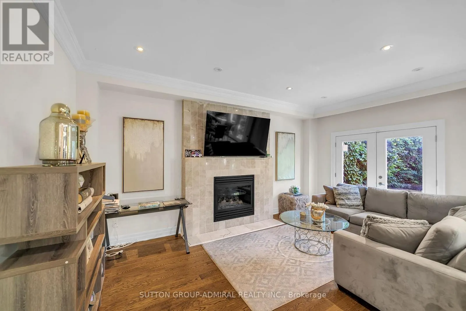 37 GRETMAN CRESCENT