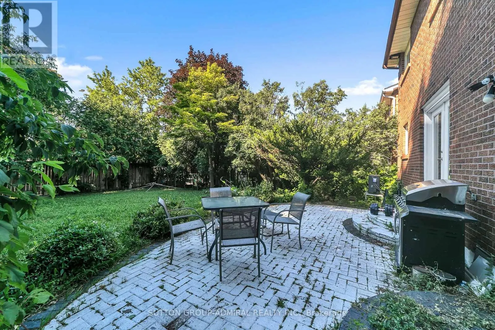 37 GRETMAN CRESCENT