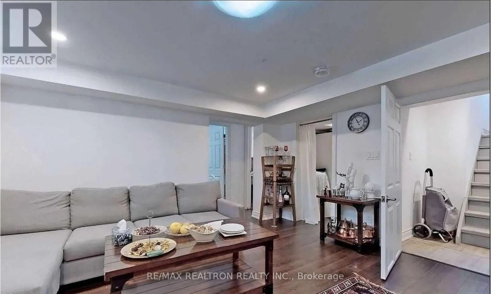 32 KIRK DRIVE